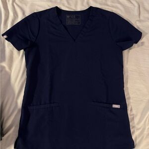 Figs Women's Navy Scrub Top